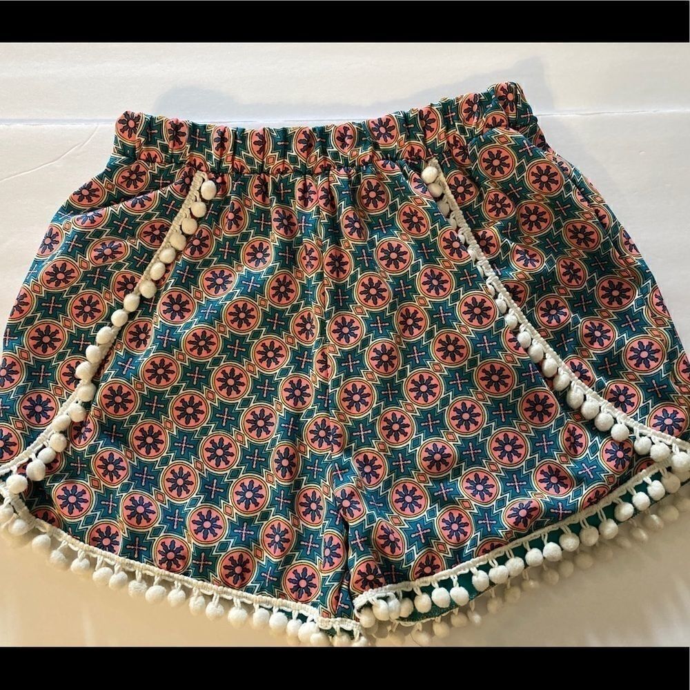 Pom-Pom Tassel Trim Shorts Size Small Peach Love